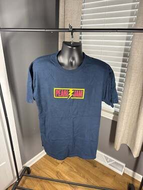Pearl Jam 2013 Lightning Bolt Tour Concert T-Shirt XL